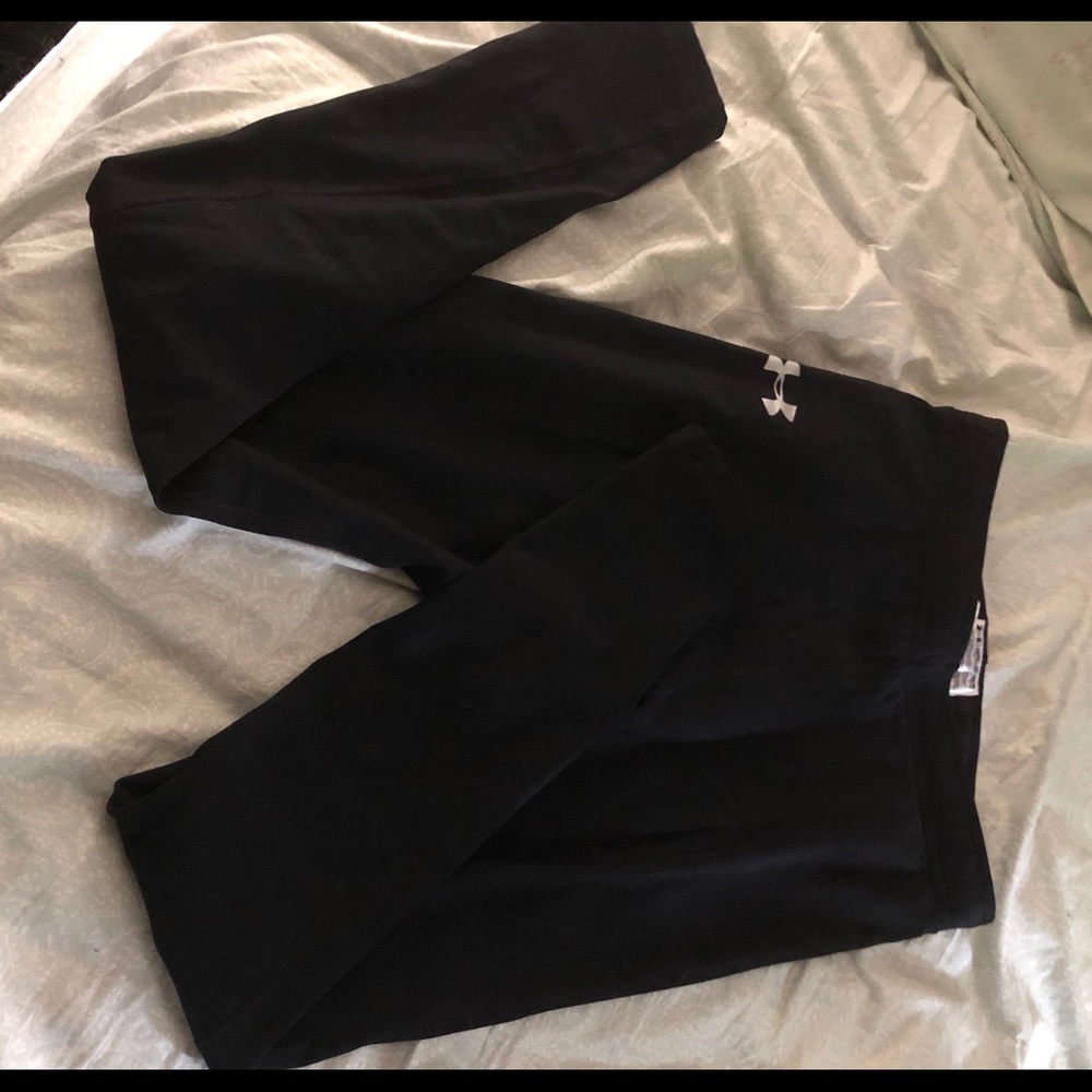 Women’s black Under Armour leggings!!